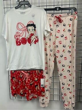 NWT- Betty Boop 3pc Lounge/ Pj Set